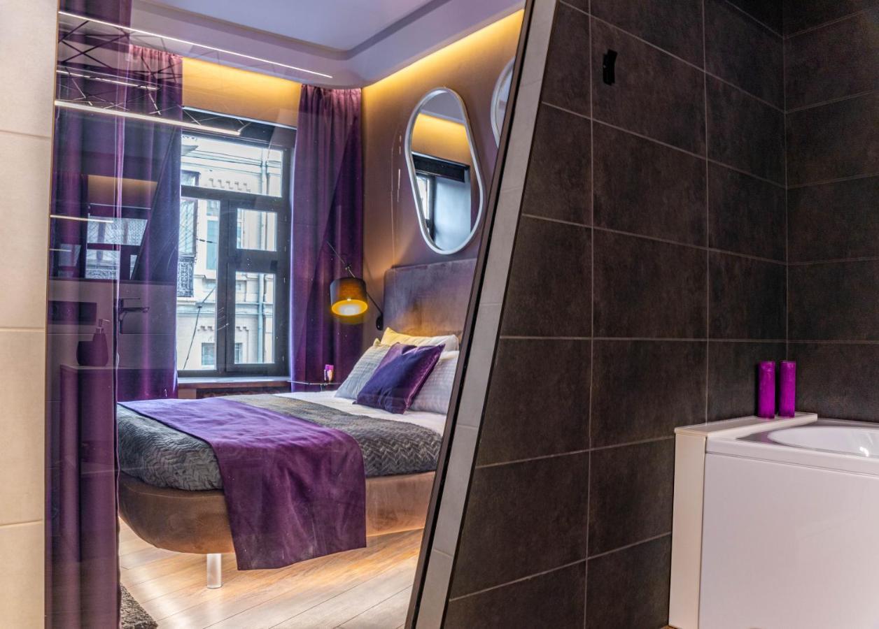 Luxury Upscale Apartments On 18 M Zhitomirska Киев Екстериор снимка